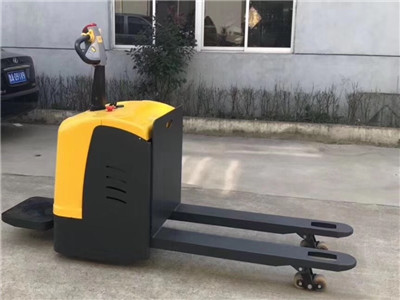 電動(dòng)搬運(yùn)車設(shè)備