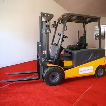全電動(dòng)叉車