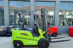 如何檢查電動(dòng)叉車(chē)的液壓油箱？