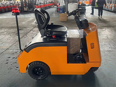 電動牽引車
